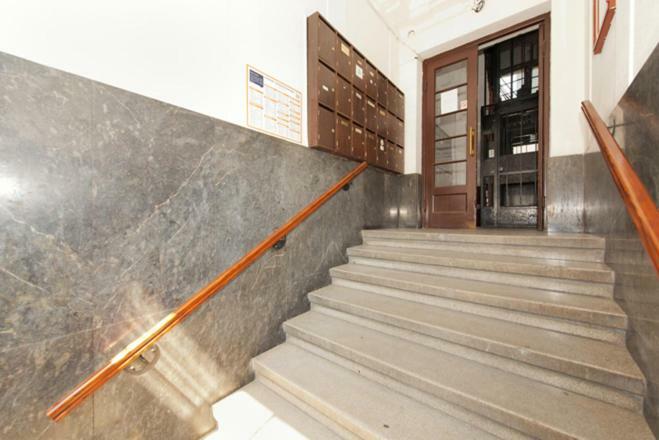 Apartment Treci Belgrado Esterno foto
