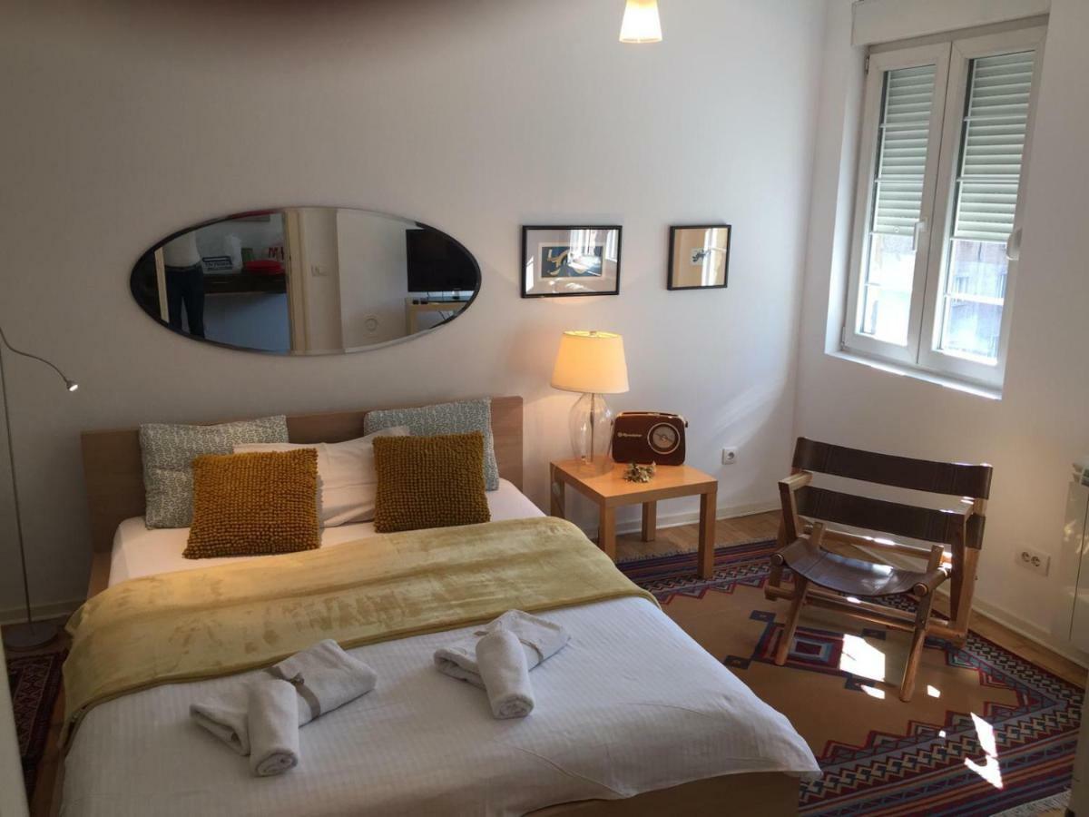 Apartment Treci Belgrado Esterno foto